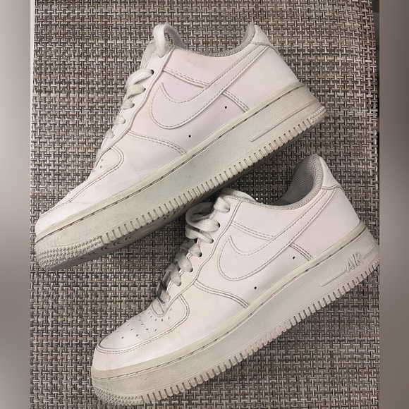 AF1 Beyond Pink Size 5.5 - Picture 6 of 7